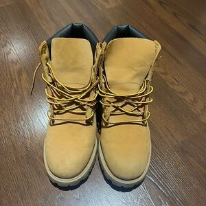 TIMBERLAND BOOTS